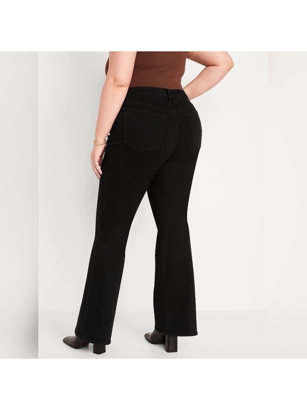24 • Old Navy • Extra High-Waisted 360° Stretch Trouser Flare Black Jeans